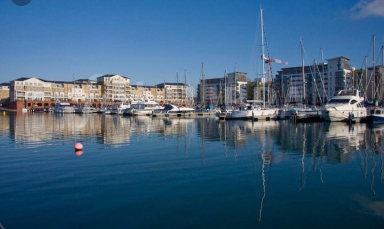 Luxury Beachfront Outstanding 2 Bedroom Apartment Eastbourne Exterior photo